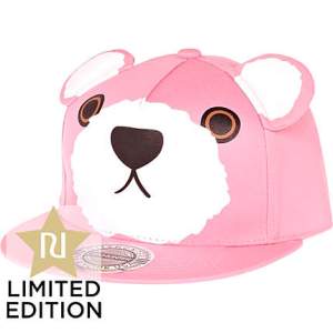 Instead of a hat, you can also wear a cap. We don't really like caps and you there arn't many pretty or special ones, but when we were checking the River Island website we saw this super cute pink teddybear cap. It costs €20 and there are much more of these animal caps but this ones just adorable. :3